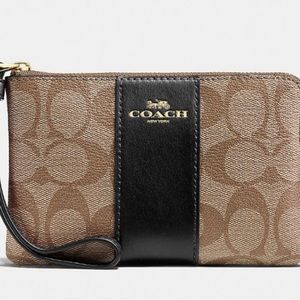COACH WRISTLET (never used)